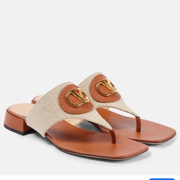 Valentino Shoes - Valentino Garavani VLogo Signature sandals